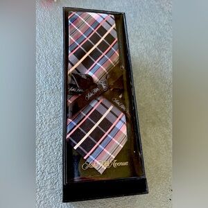 Saks Fifth Ave Pink Tie F15-1496